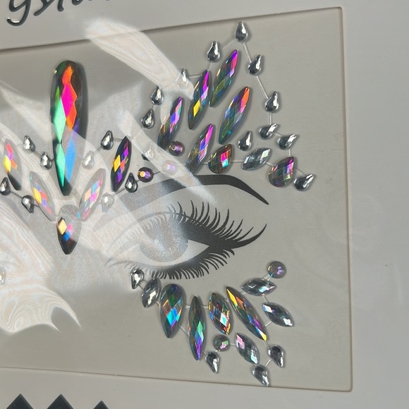 Iridescent Face Rhinestones - Full Upper and Lower Eyes - Picture 4 of 5